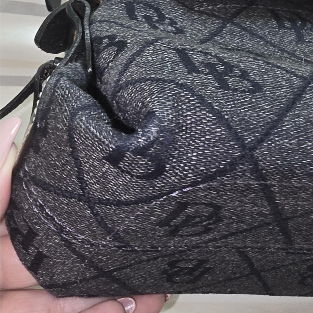 Authentic Vintage Dooney & Bourke Black Monogram Purse - Picture 12 of 16